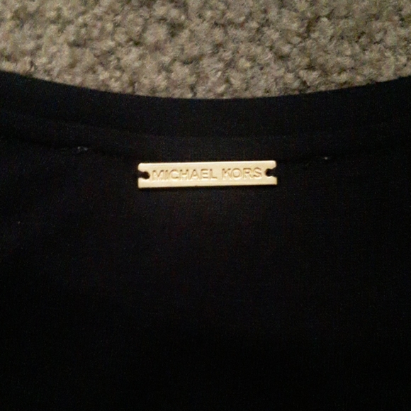 Top - Picture 4 of 5